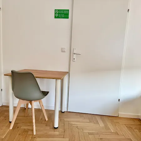 Ger With Free Parking Apartment Gerasdorf bei Wien