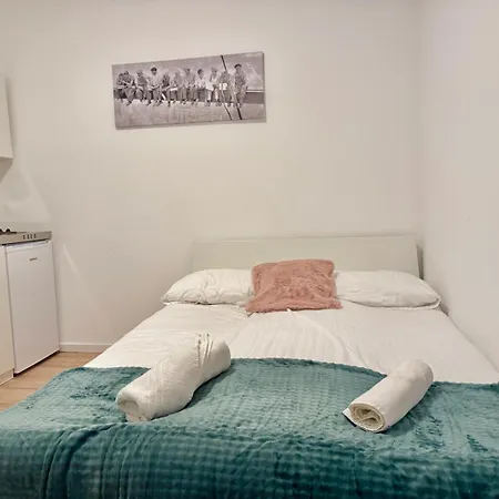 Ger With Free Parking Apartment Gerasdorf bei Wien